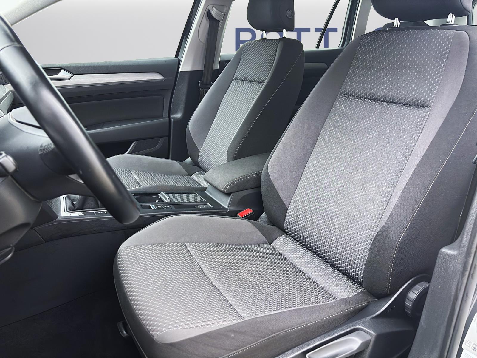 Volkswagen Passat Variant 1.5 TSI NAVI KAMERA LED PDC