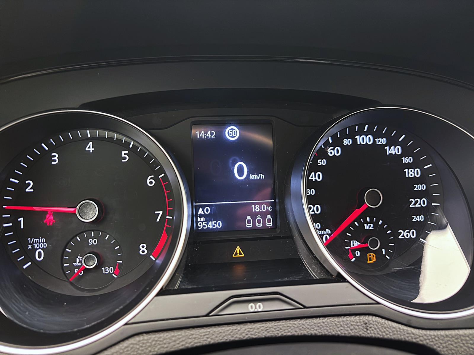 Volkswagen Passat Variant 1.5 TSI NAVI KAMERA LED PDC