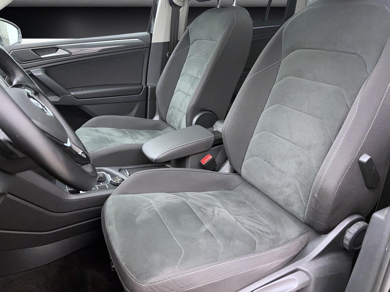 Volkswagen Tiguan 2.0 TSI DSG 4M R-LINE PANO NAVI AHK ACC
