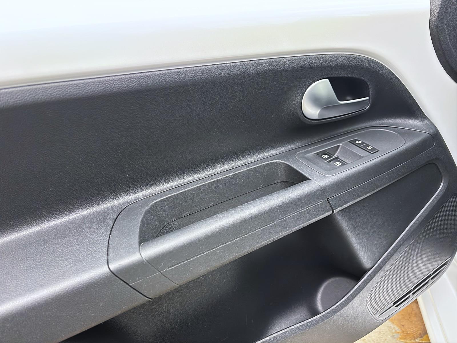 Volkswagen up! 1.0 MPI move DAB+ Klima USB-Schnittstelle