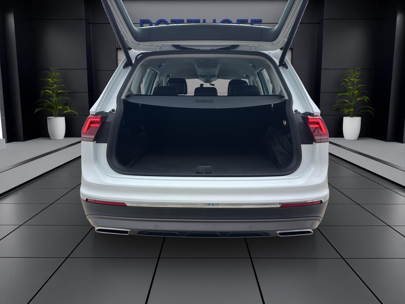 Volkswagen Tiguan Allspace 2.0 TDI DSG 4M HIGHLINE LED ACC PDC SITZHZG