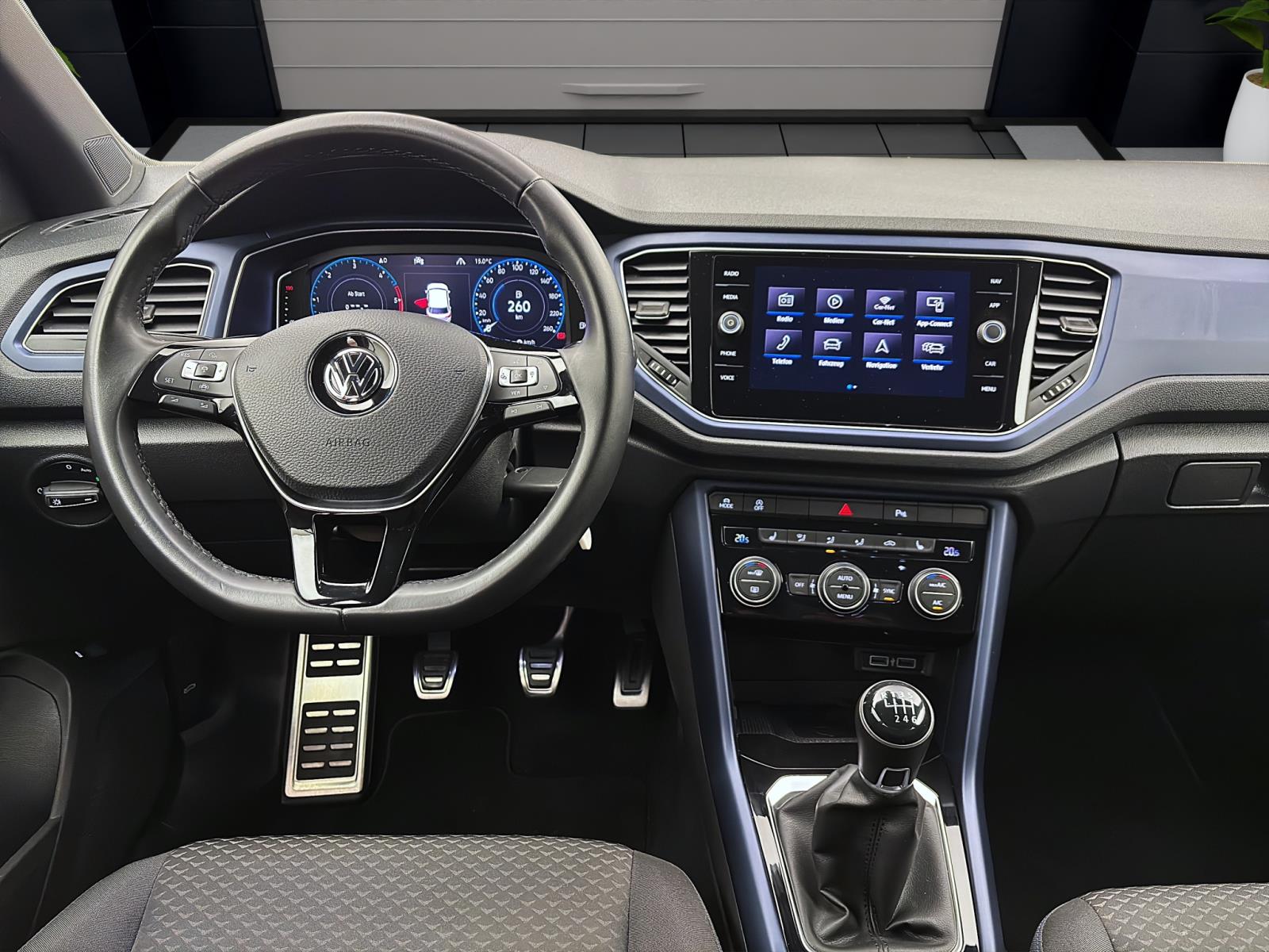 Volkswagen T-Roc 1.6 TDI UNITED NAVI KAMERA LED PDC