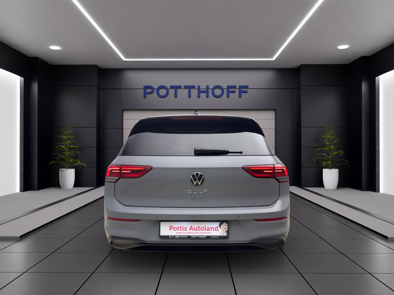 Volkswagen Golf 8 1.5 TSI Life Navi LED PDC Sitzhzg ACC LaneAssist