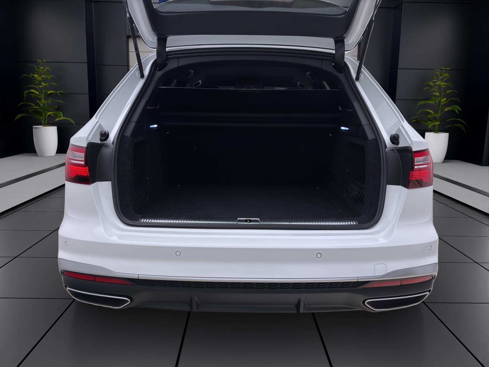 Audi A4 Avant 40 TDI S LINE AHK NAVI ACC KAMERA LED