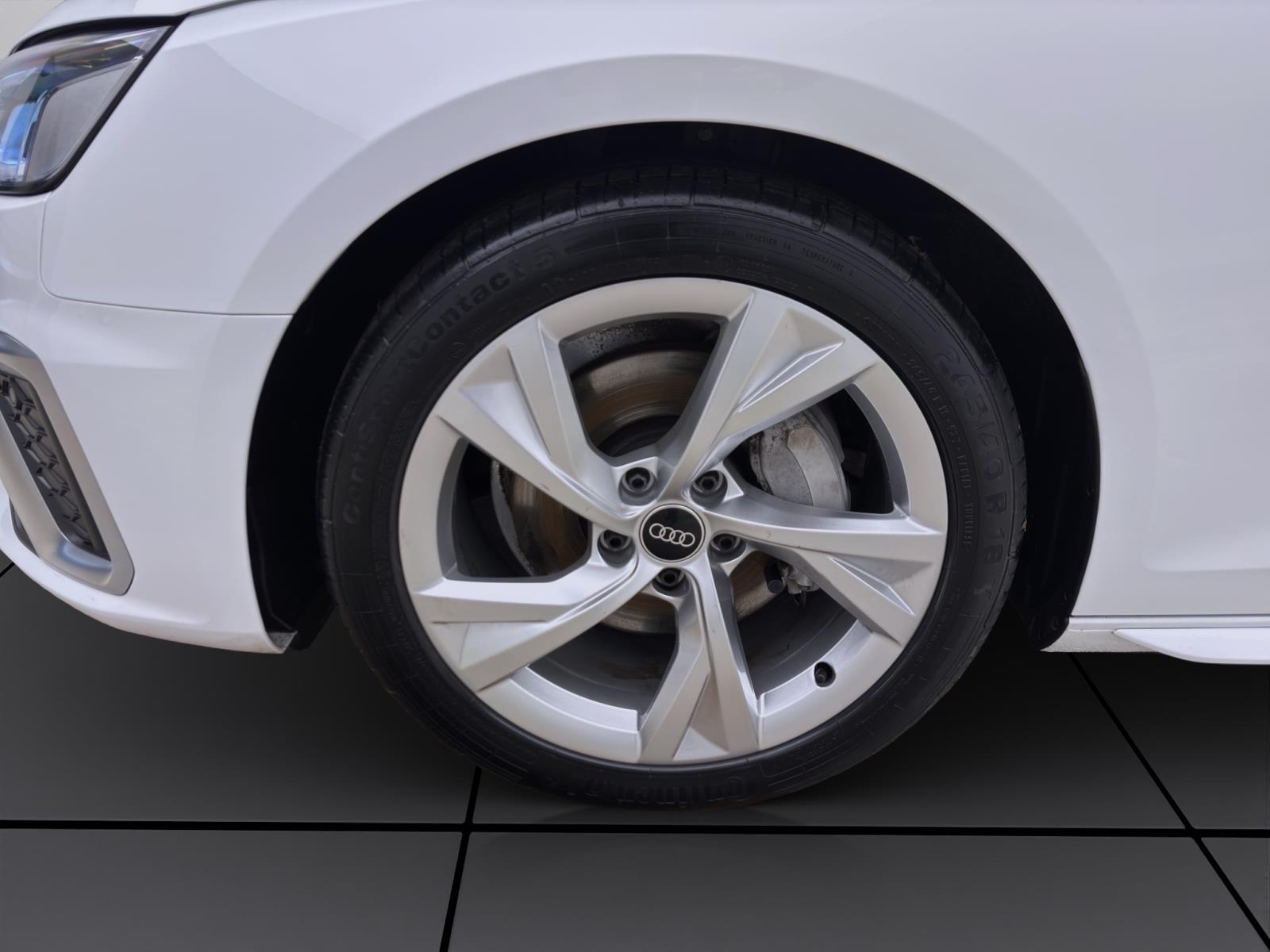 Audi A4 Avant 40 TDI S LINE AHK NAVI ACC KAMERA LED