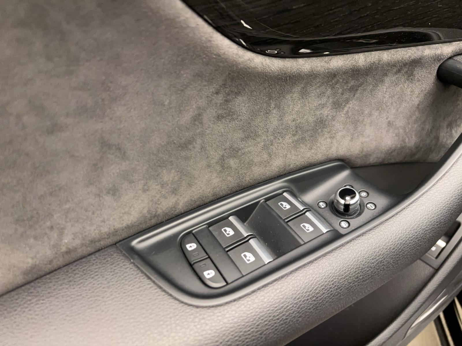 Audi Q7 50 TDI q S line Standhzg Pano ACC TopView Matrix B&O