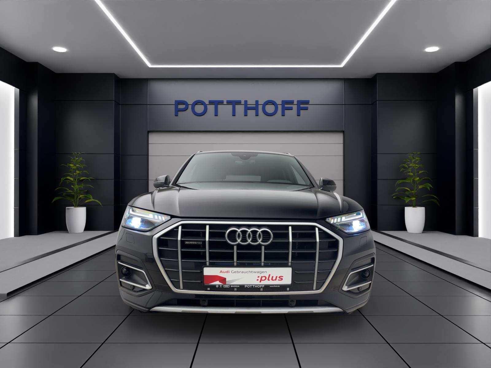 Audi Q5 50 TFSIe q advanced Pano AHK ACC PDC Kamera Matrix Navi