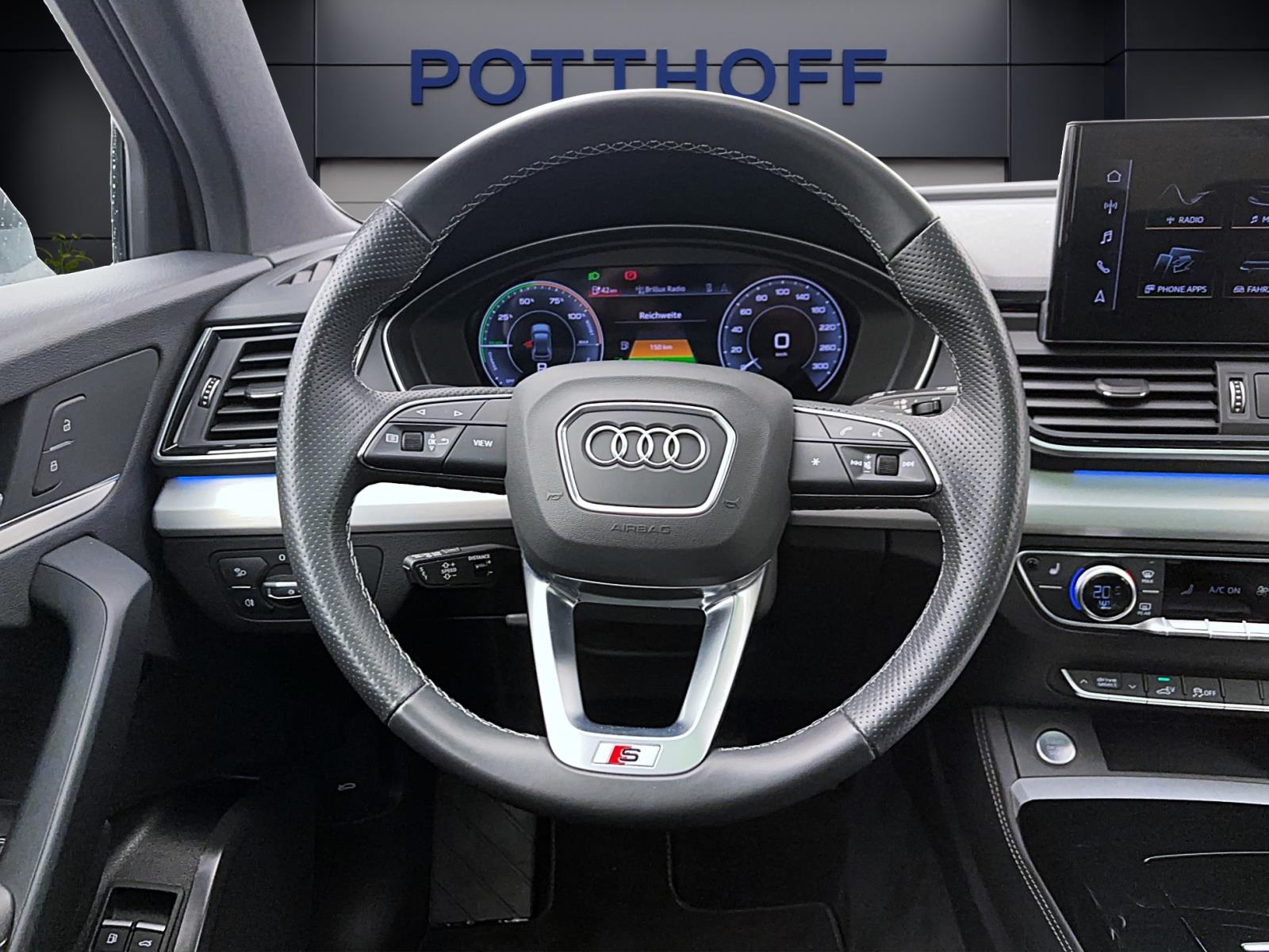 Audi Q5 50 TFSIe q advanced Pano AHK ACC PDC Kamera Matrix Navi
