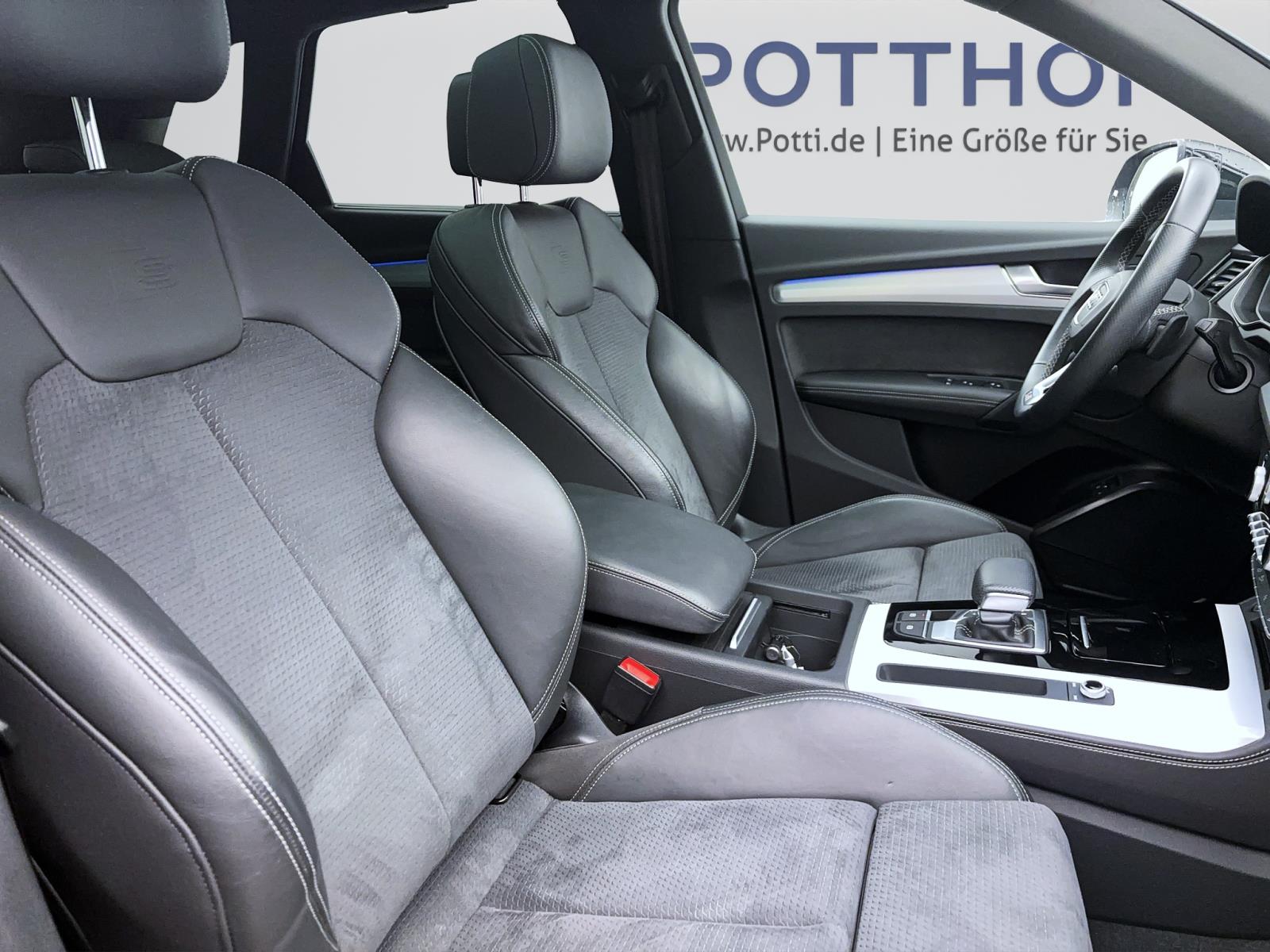 Audi Q5 50 TFSIe q advanced Pano AHK ACC PDC Kamera Matrix Navi