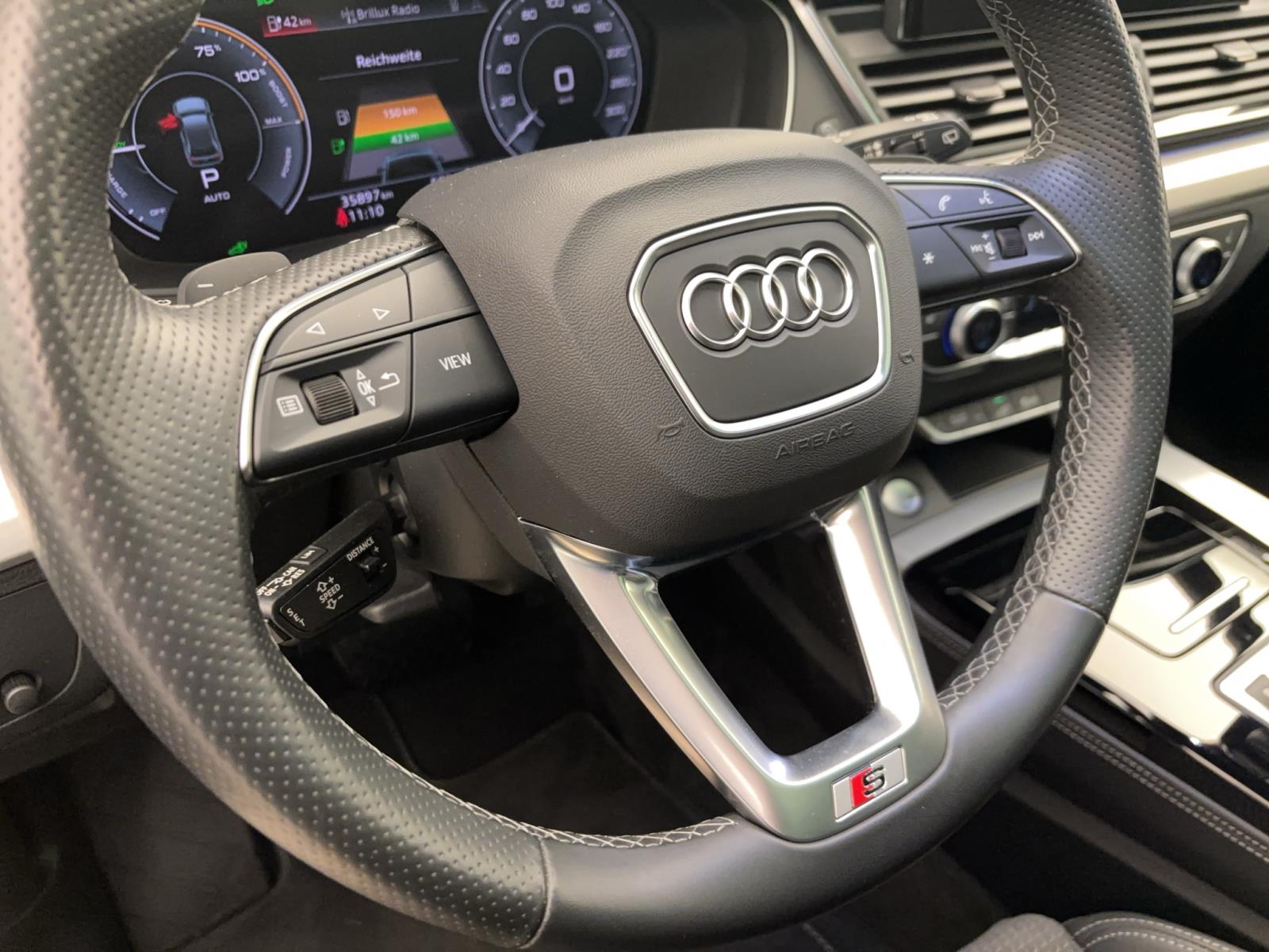Audi Q5 50 TFSIe q advanced Pano AHK ACC PDC Kamera Matrix Navi