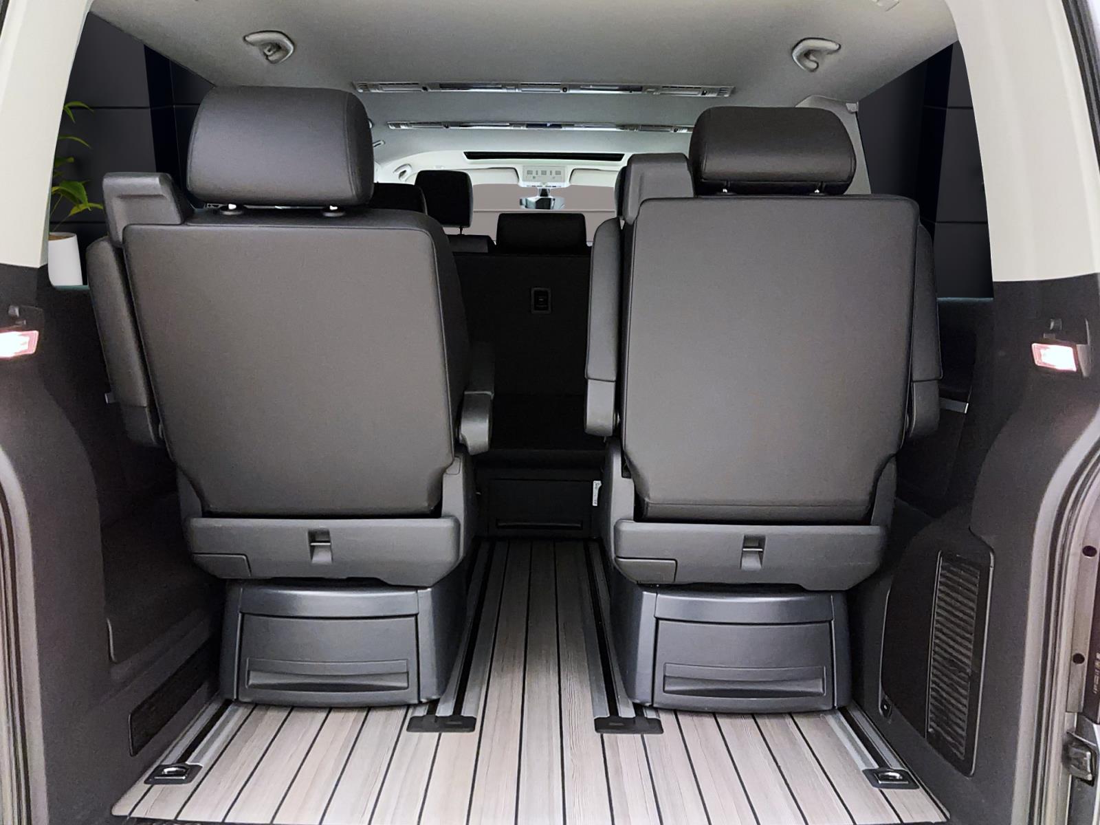 Volkswagen T6 Multivan Highline 2,0 DSG TDI LED/AHK/Navi