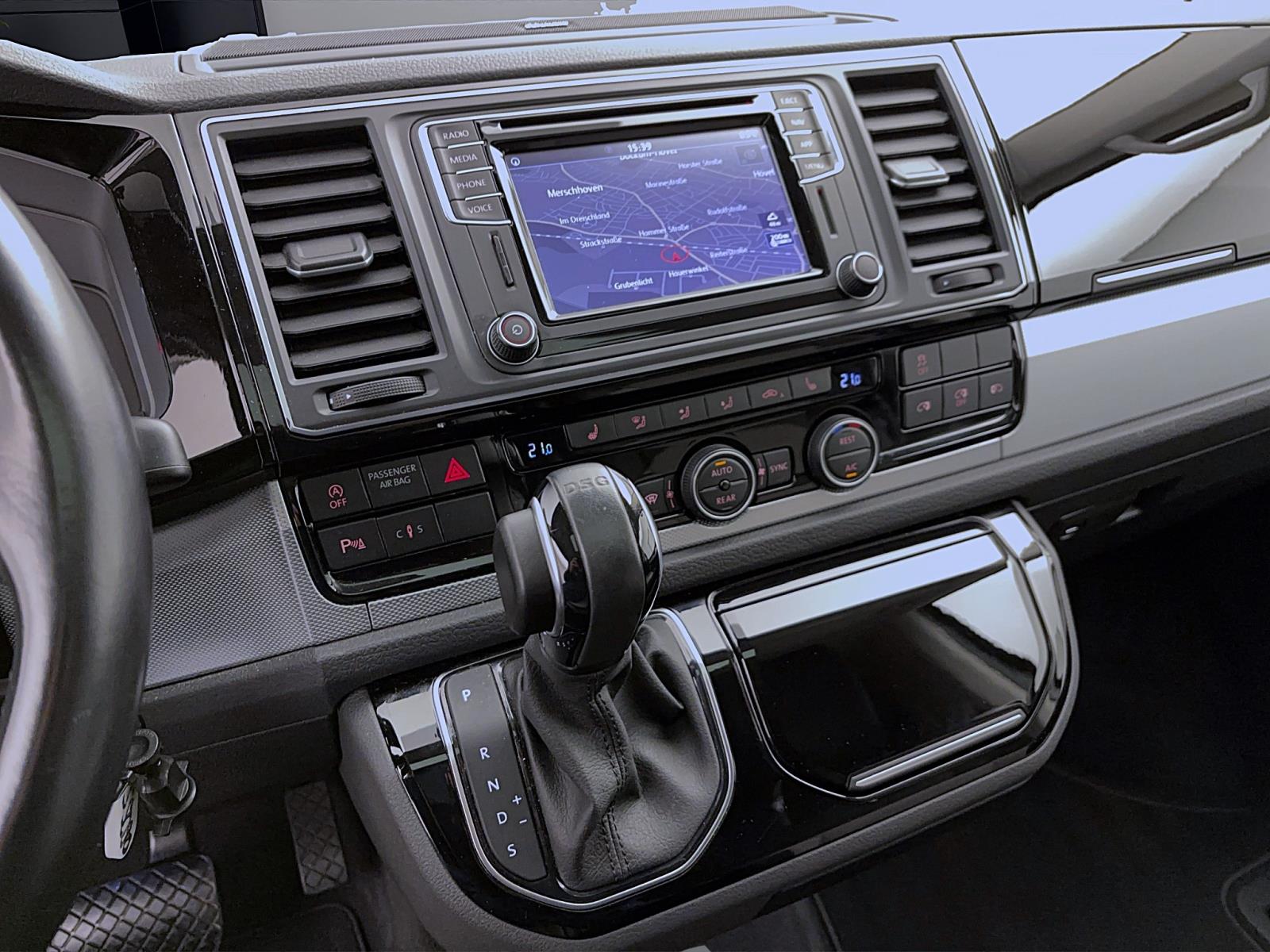 Volkswagen T6 Multivan Highline 2,0 DSG TDI LED/AHK/Navi