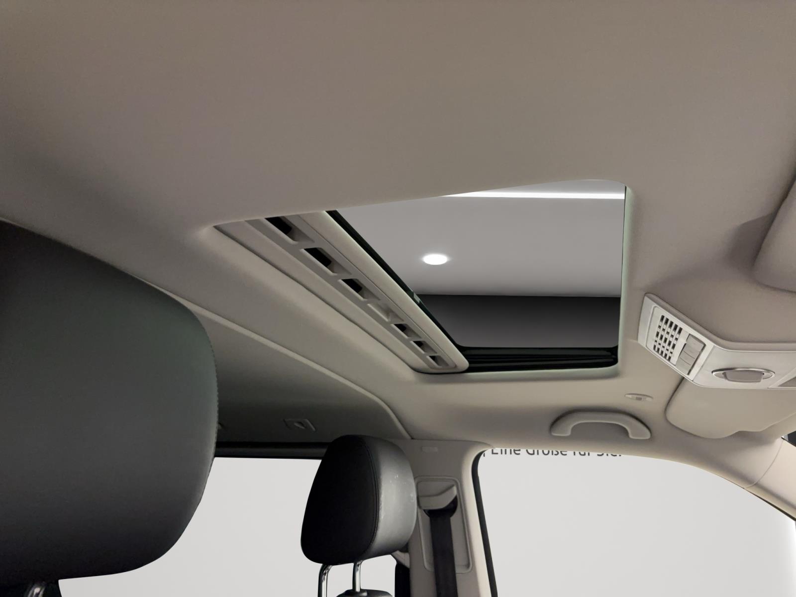 Volkswagen T6 Multivan Highline 2,0 DSG TDI LED/AHK/Navi