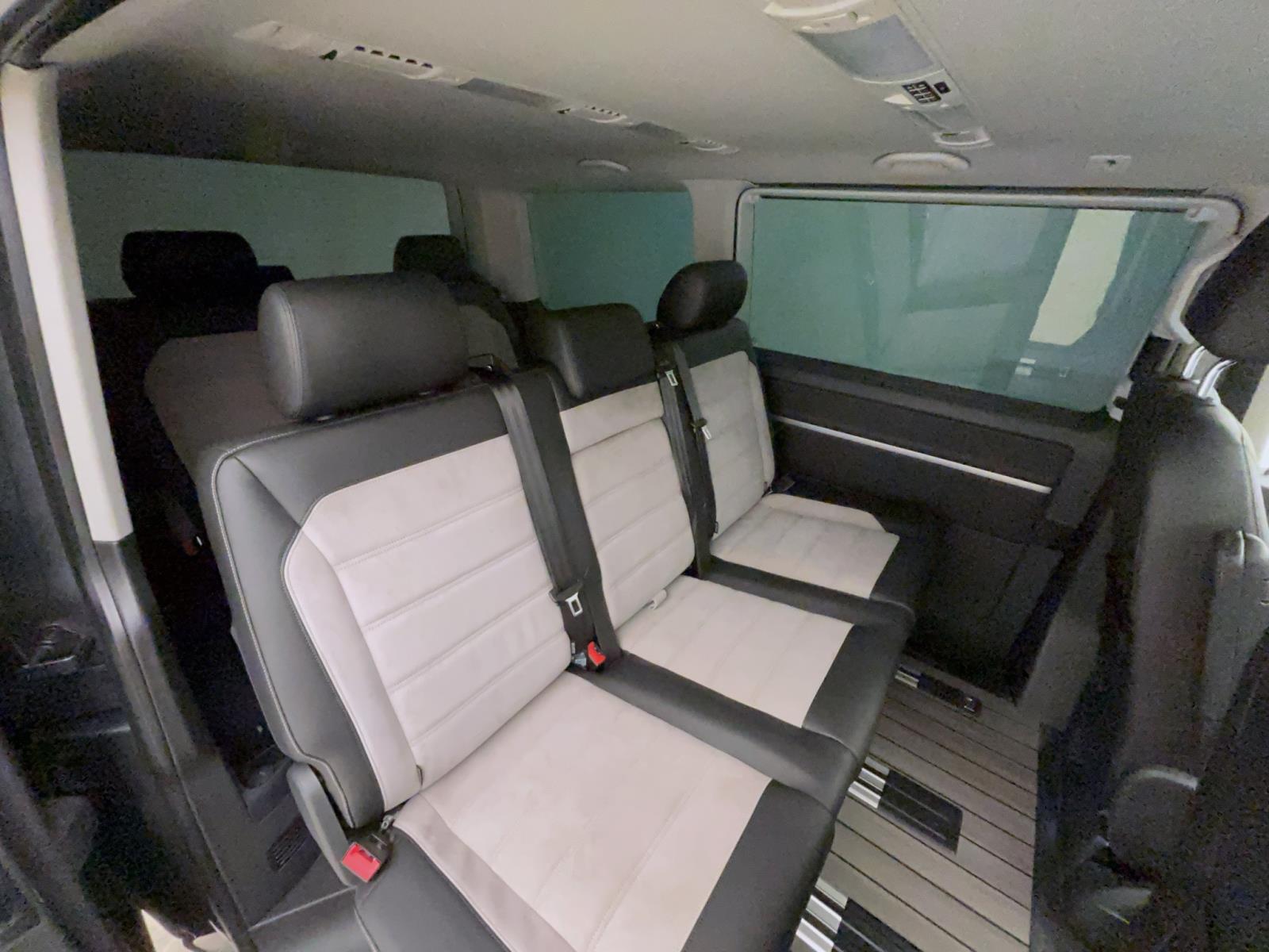 Volkswagen T6 Multivan Highline 2,0 DSG TDI LED/AHK/Navi