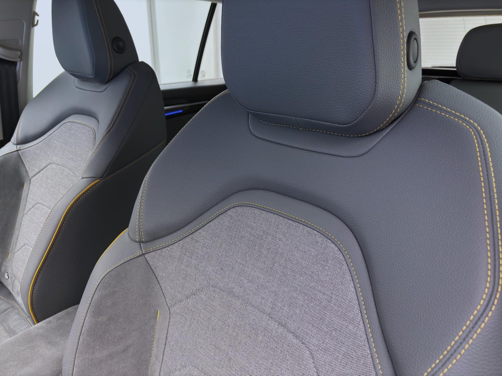 Skoda Kodiaq 2.0 TDI DSG SELECTION 7-SITZER NAVI HUD SITZHZG