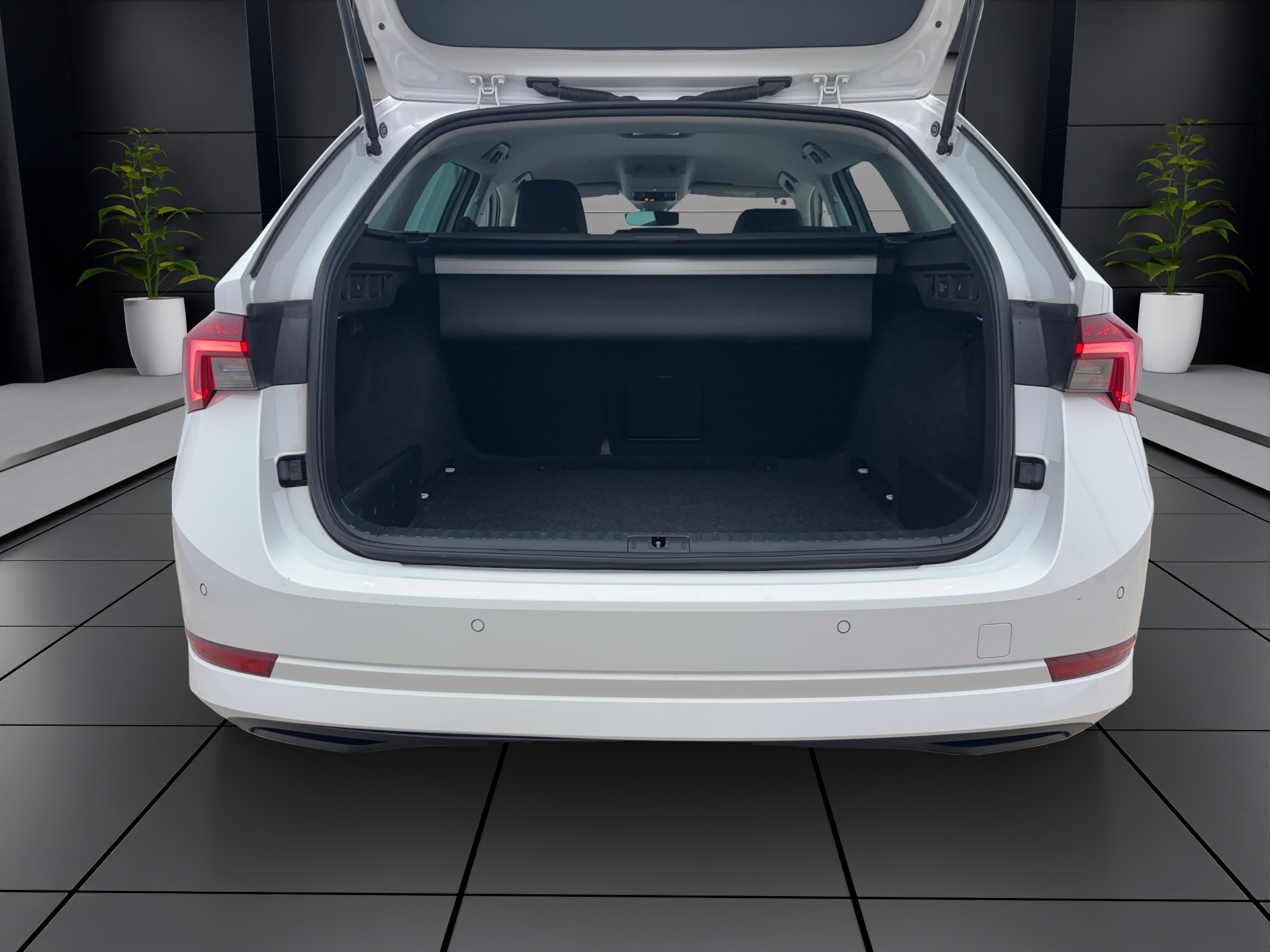 Skoda Octavia Combi 2.0 TDI DSG Style AHK ACC PDC Kamera LED Navi Kessy HUD