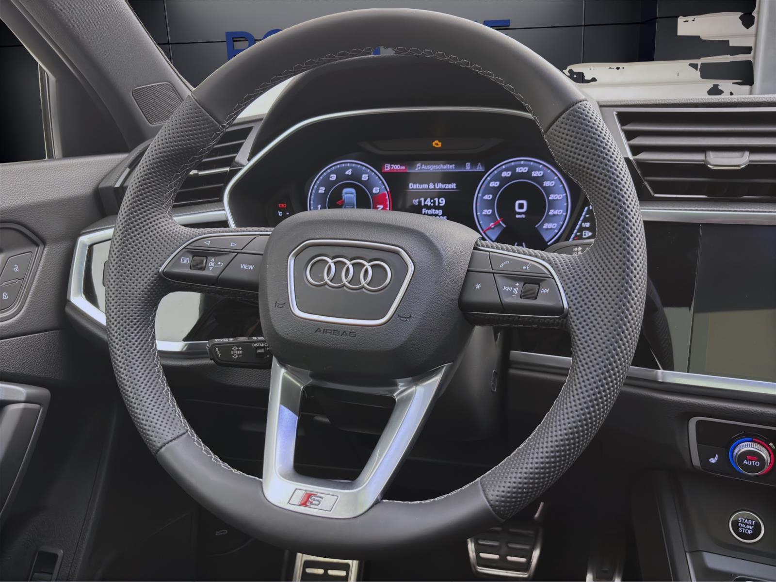 Audi Q3 Sportback 40 TFSI Q S LINE PANO AHK NAVI+ SITZHZG