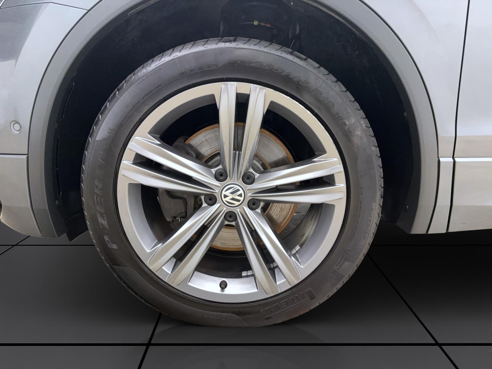 Volkswagen Tiguan Allspace 2.0 TDI DSG R-Line 4Motion AHK ACC DCC ParkAssist AreaView LED