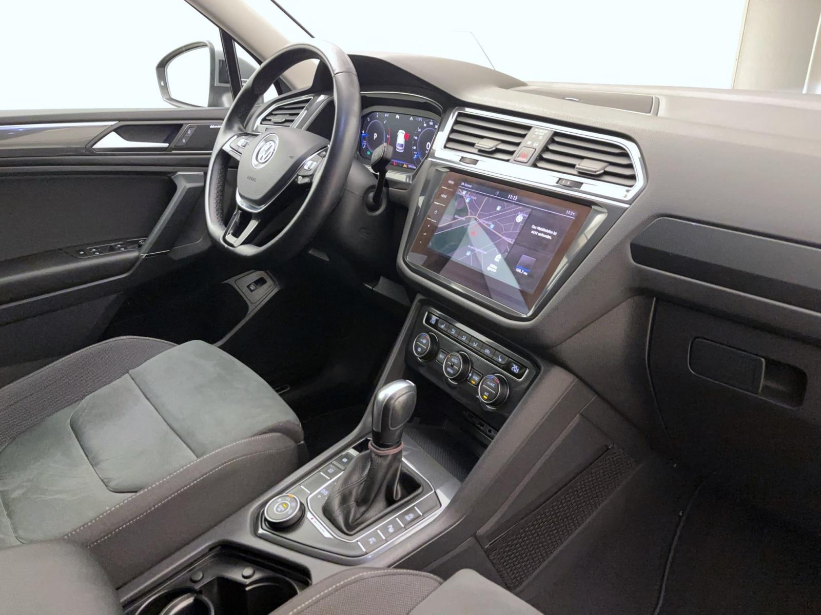 Volkswagen Tiguan Allspace 2.0 TDI DSG R-Line 4Motion AHK ACC DCC ParkAssist AreaView LED