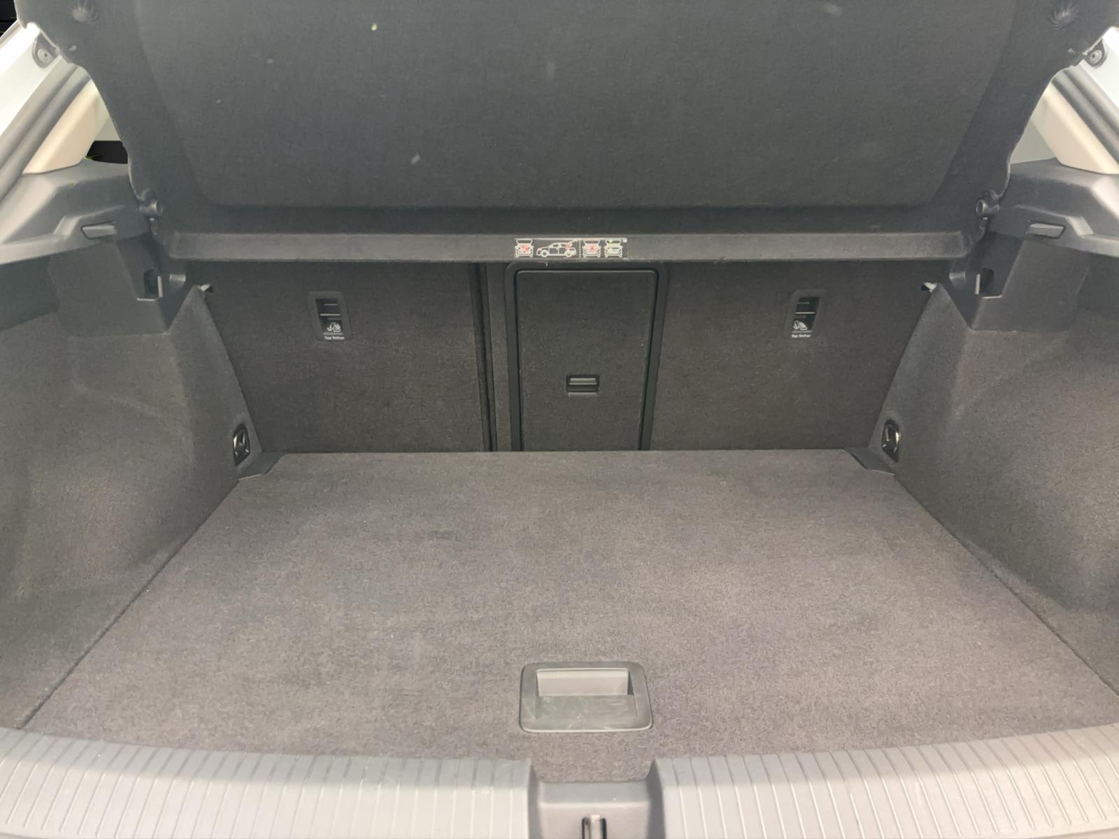 Volkswagen T-Roc 2.0 TDI DSG Style ACC PDC LED Navi AppConnect Winter