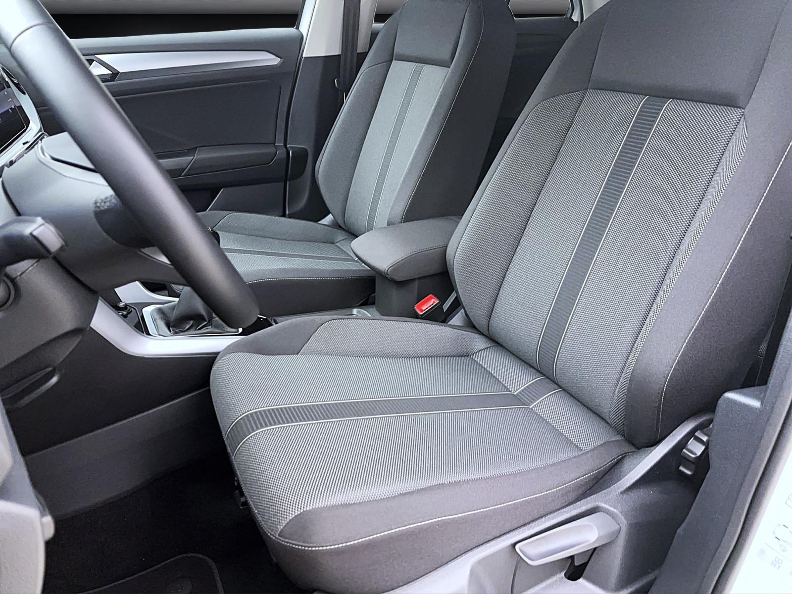 Volkswagen T-Roc 1.0 TSI LIFE NAVI LED APPCONNECT