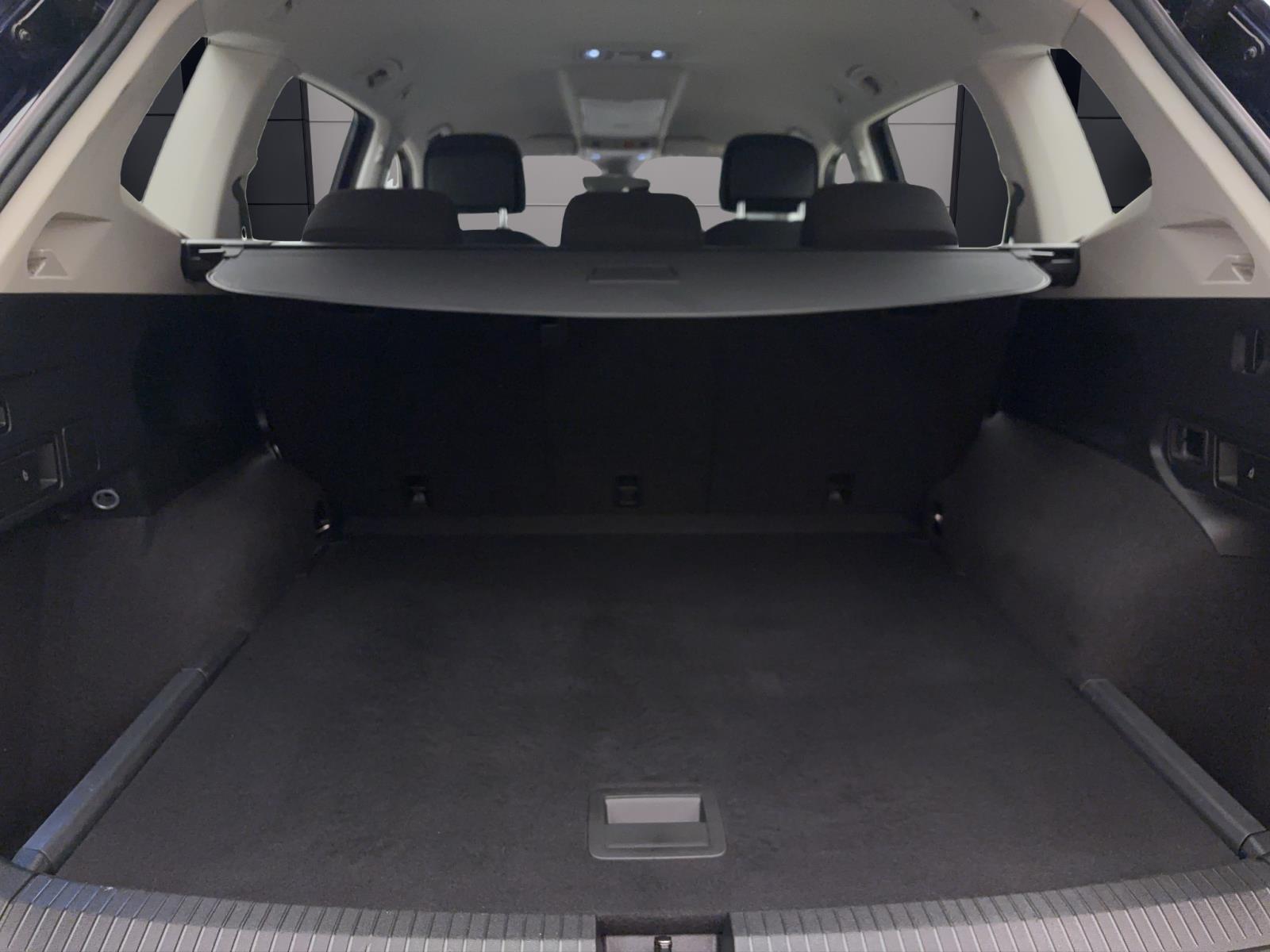 Volkswagen Tiguan Allspace 2.0 TDI DSG LIFE AHK NAVI ACC KAMERA