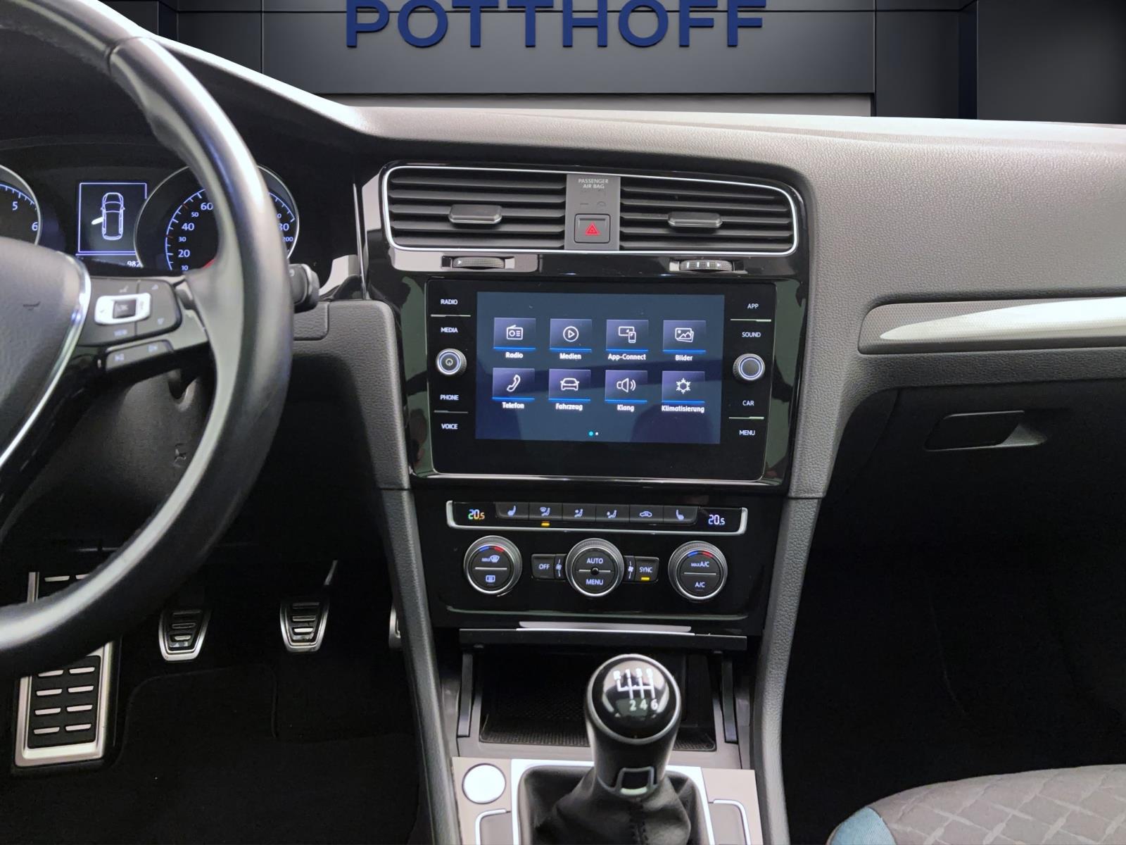 Volkswagen Golf Variant 7 VII 1.5 TSI IQ.Drive Pano ACC ParkAssist Kamera Winter