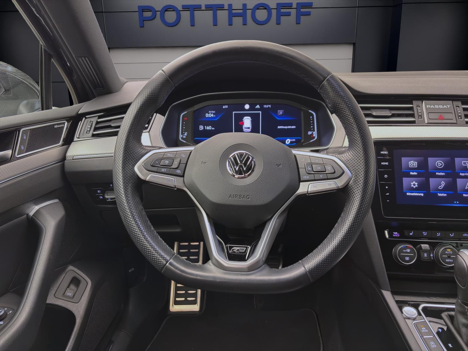 Volkswagen Passat Variant 2.0 TDI DSG R-Line Standhzg ACC DCC ParkAssist IQ.Light Navi
