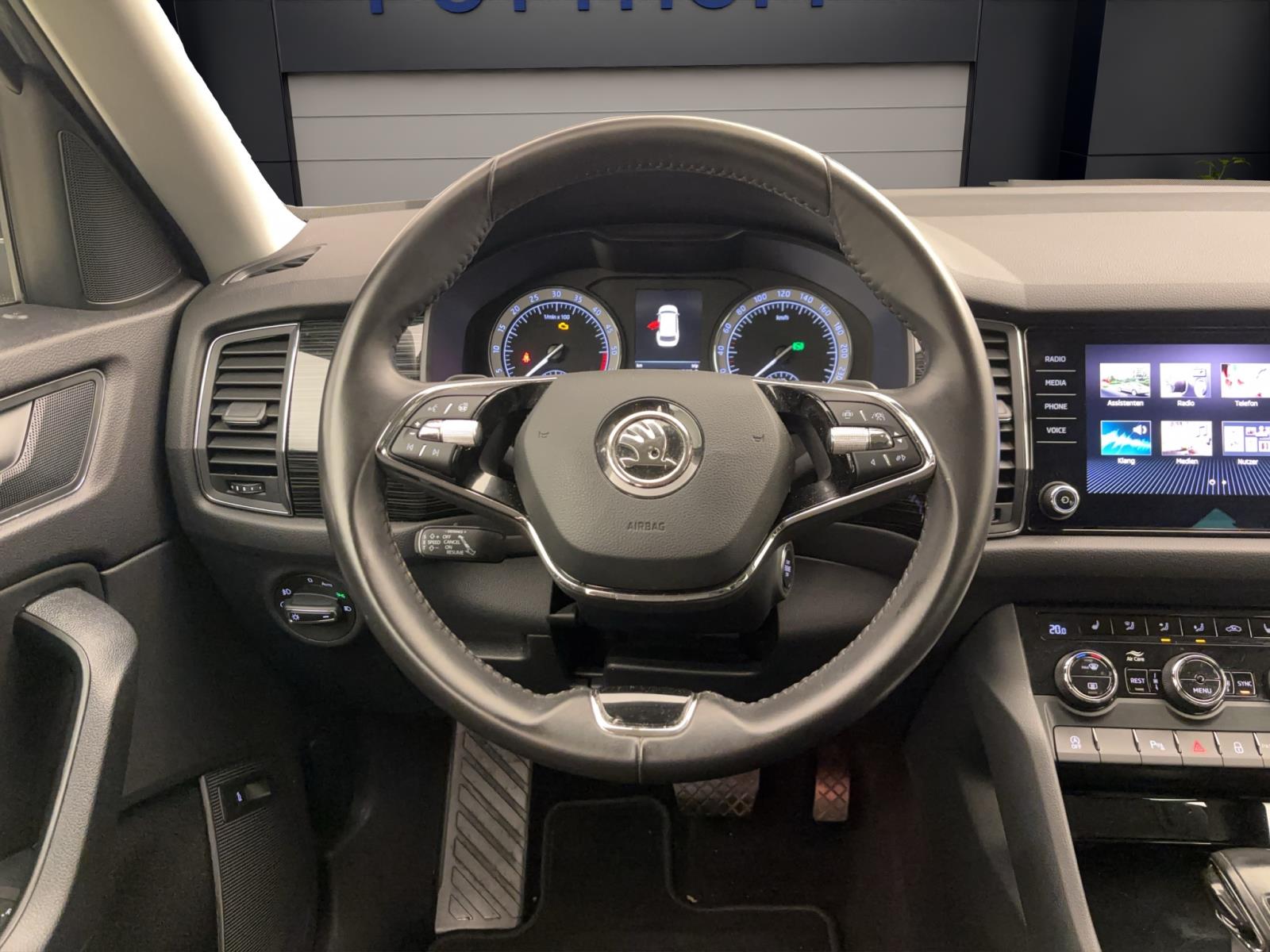 Skoda Kodiaq 2.0 TDI DSG Style AHK ACC PDC Kamera LED Navi SmartLink