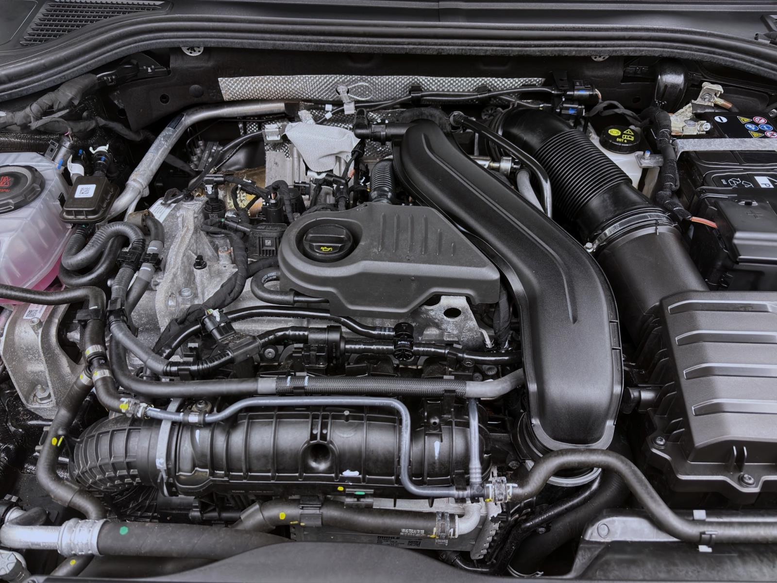 Bild 16: Volkswagen Passat Variant 1.5 eTSI DSG AHK KAMERA ACC SHZG LED