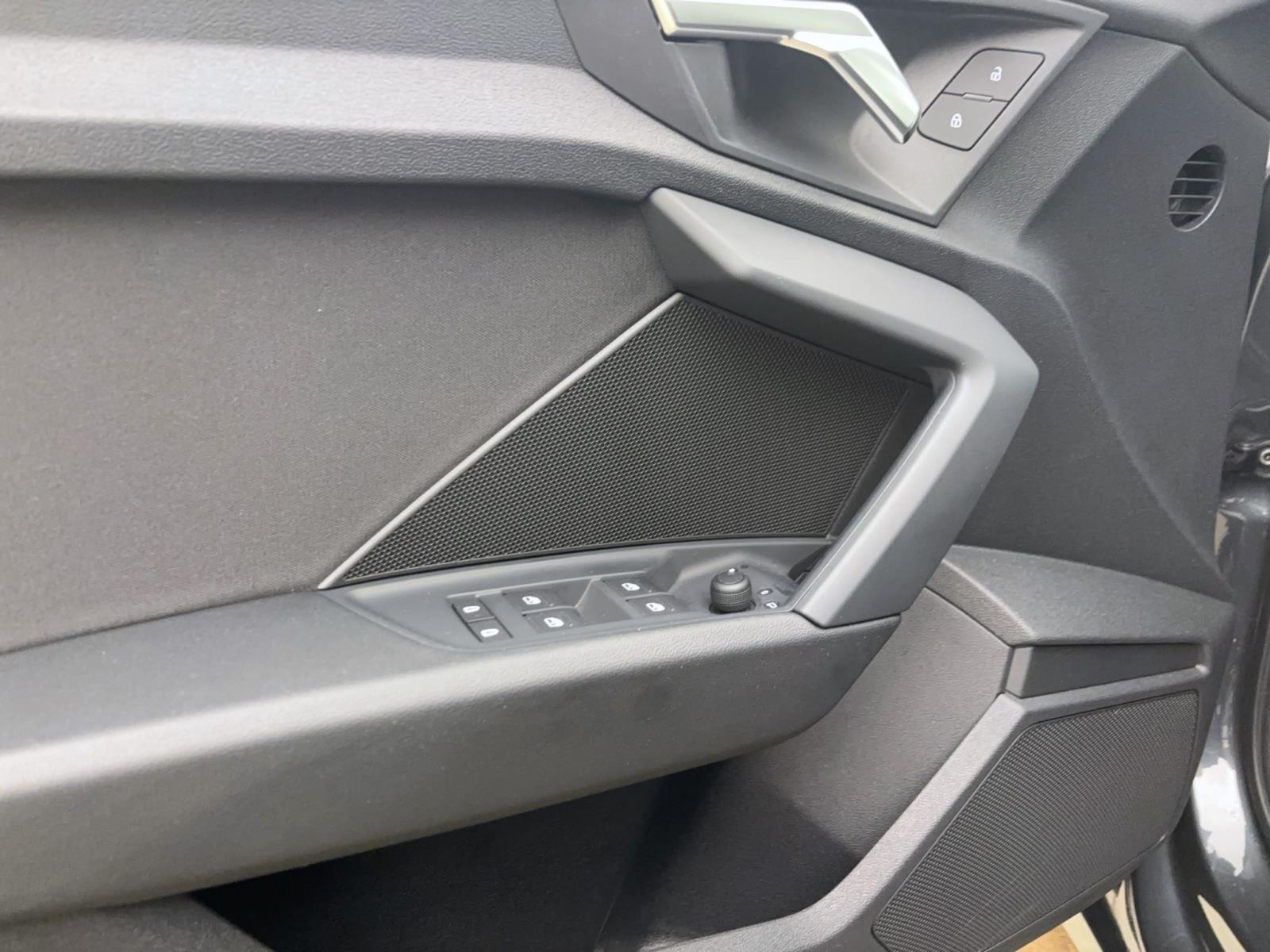 Audi A3 Limousine 35 TFSI advanced ParkAssist Sitzhzg Tempo Klima