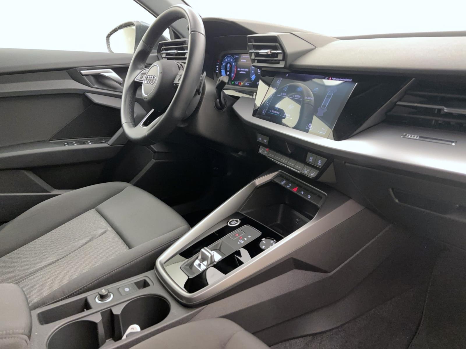 Audi A3 Limousine 35 TFSI advanced ParkAssist Sitzhzg Tempo Klima