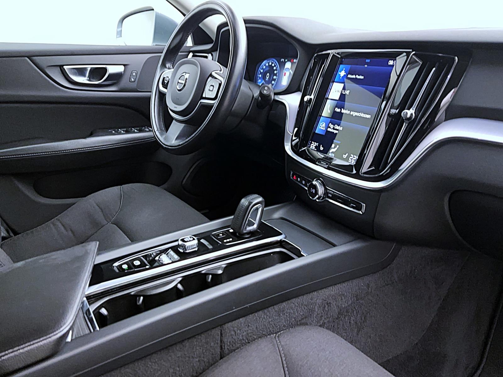 Volvo V60 B4 Momentum Pro Geartronic AHK PDC Kamera LED Navi Winter Tempo
