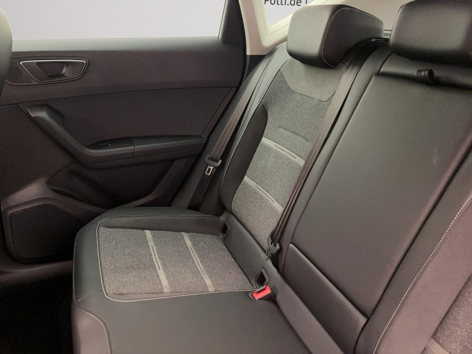 Seat Ateca 1.5 TSI DSG XPERIENCE AHK NAVI ACC KAMERA LED