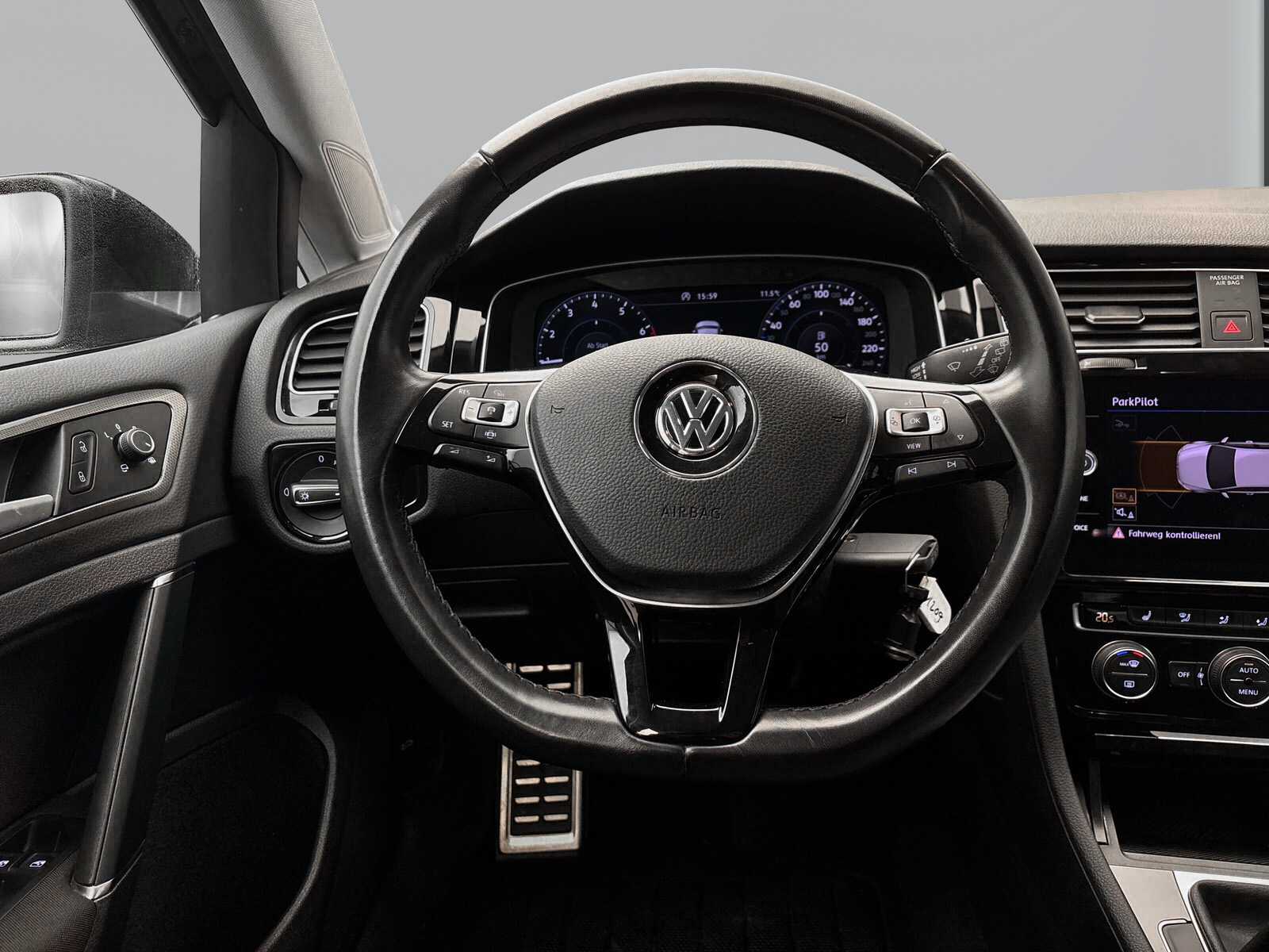 Volkswagen Golf 7 VII 1.0 TSI IQ.Drive ACC ParkAssist Kamera Sitzhzg