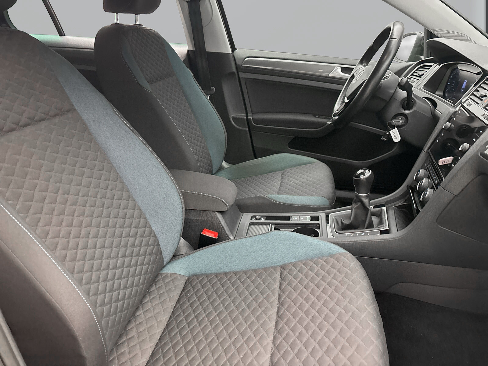 Volkswagen Golf 7 VII 1.0 TSI IQ.Drive ACC ParkAssist Kamera Sitzhzg