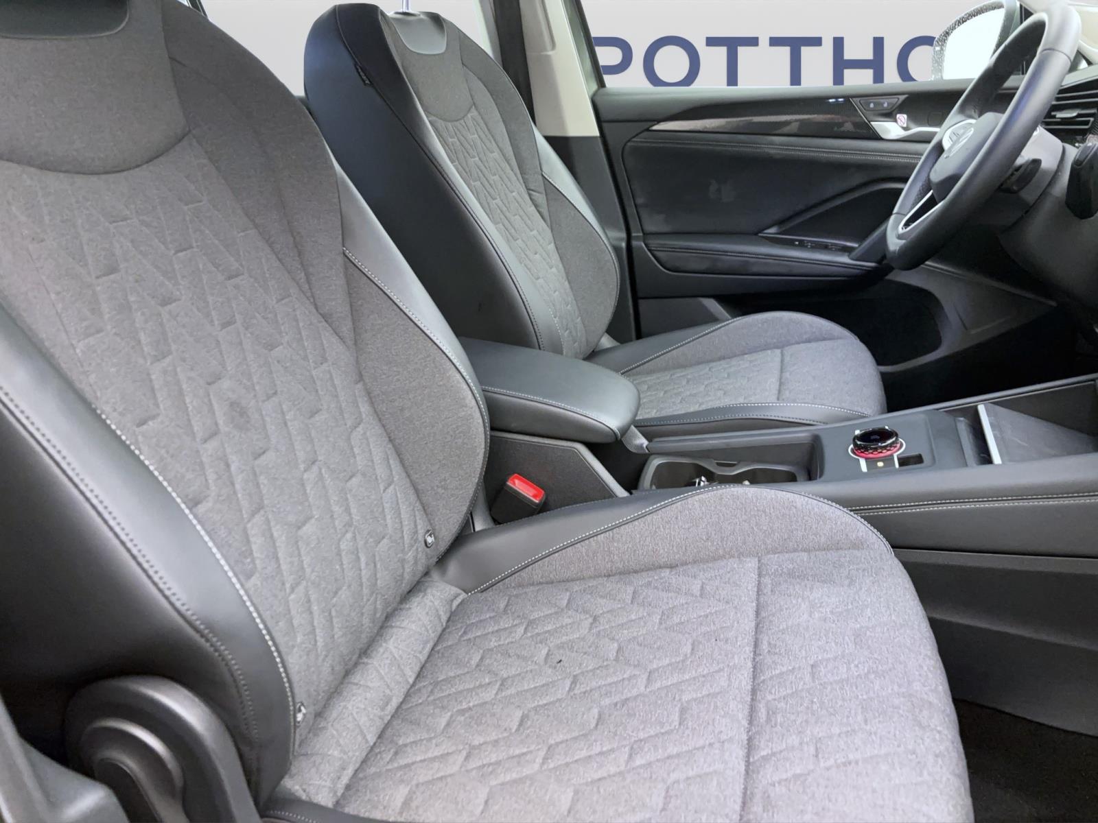 Volkswagen Tiguan 2.0 TDI DSG Life AHK ACC ParkAssist+ Kamera LED Navi