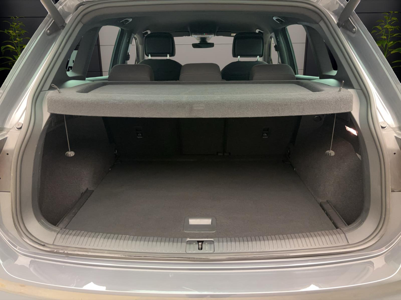 Volkswagen Tiguan 2.0 TDI DSG United ACC PDC IQ.Light Navi Appconnect Sitzhzg