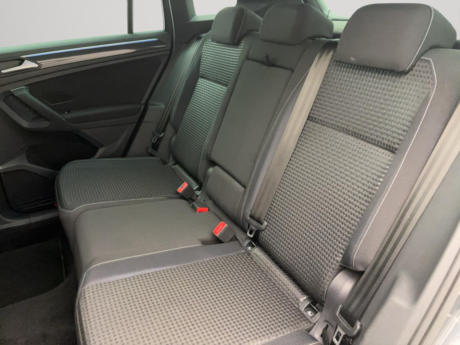 Volkswagen Tiguan 2.0 TDI DSG United ACC PDC IQ.Light Navi Appconnect Sitzhzg