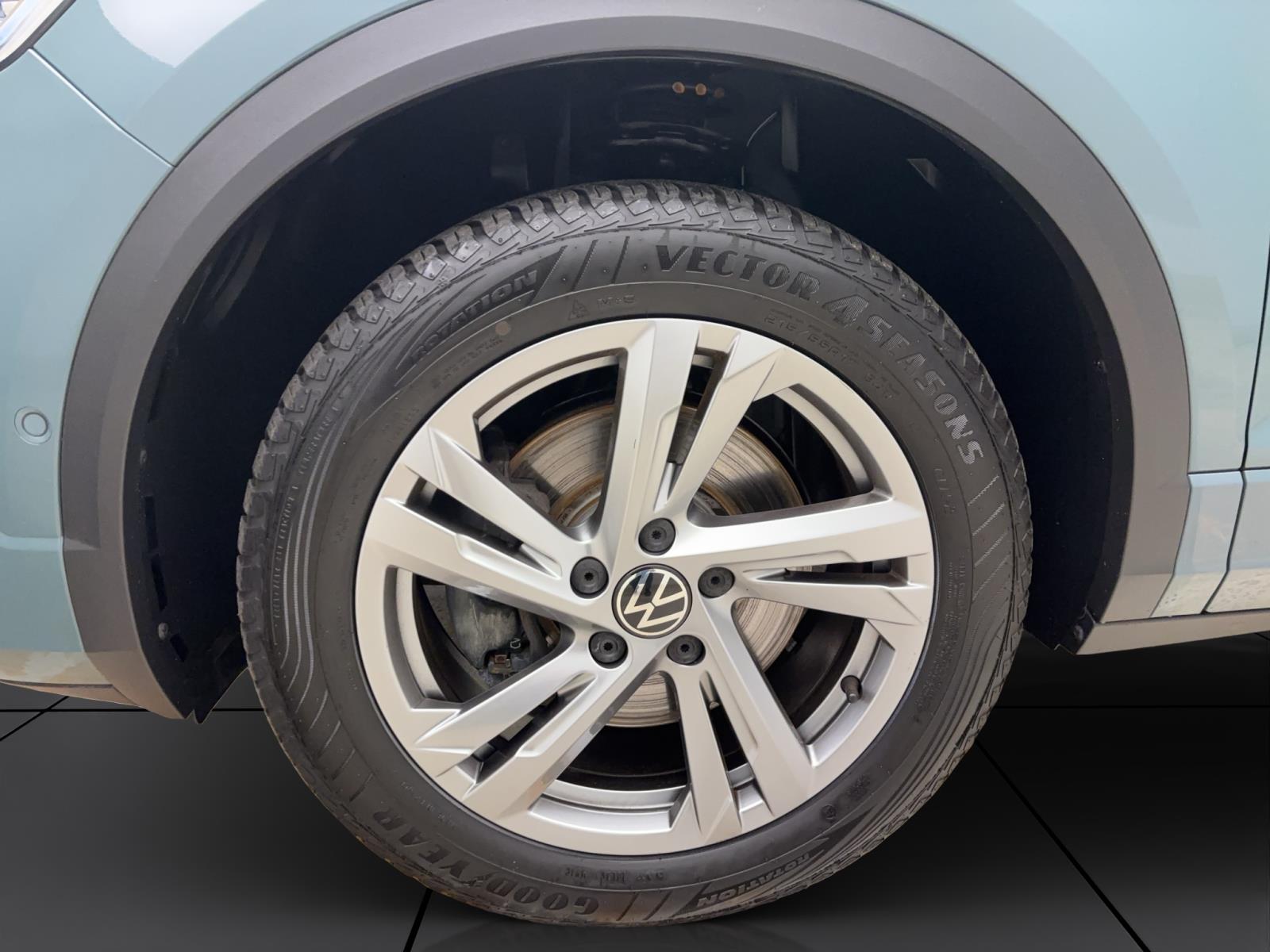 Volkswagen T-Roc 2.0 TDI DSG R-Line AHK ACC ParkAssist Kamera LED+ Navi
