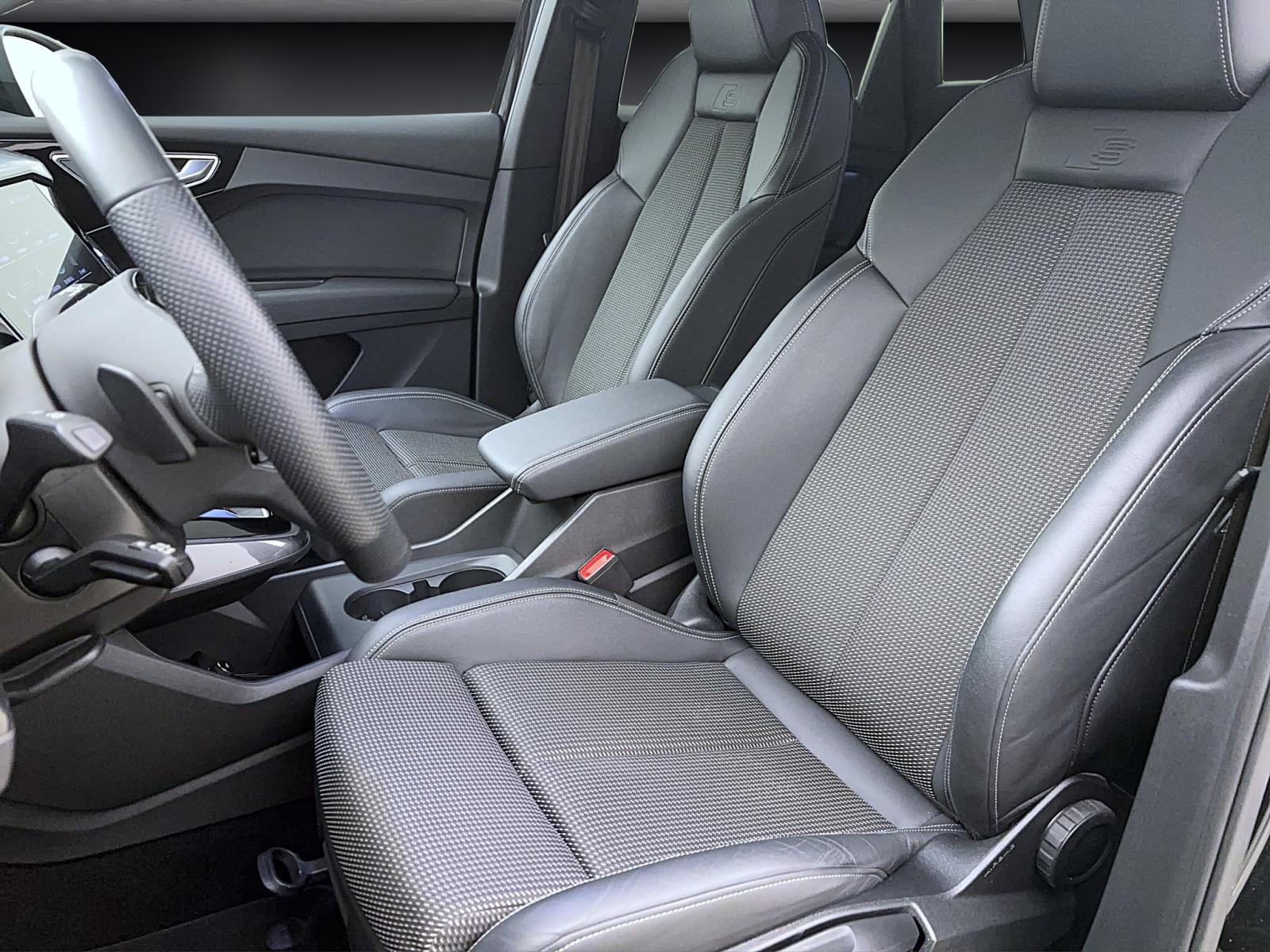 Audi Q4 e-tron 35 S LINE BLACK MATRIX NAVI+ SONOS