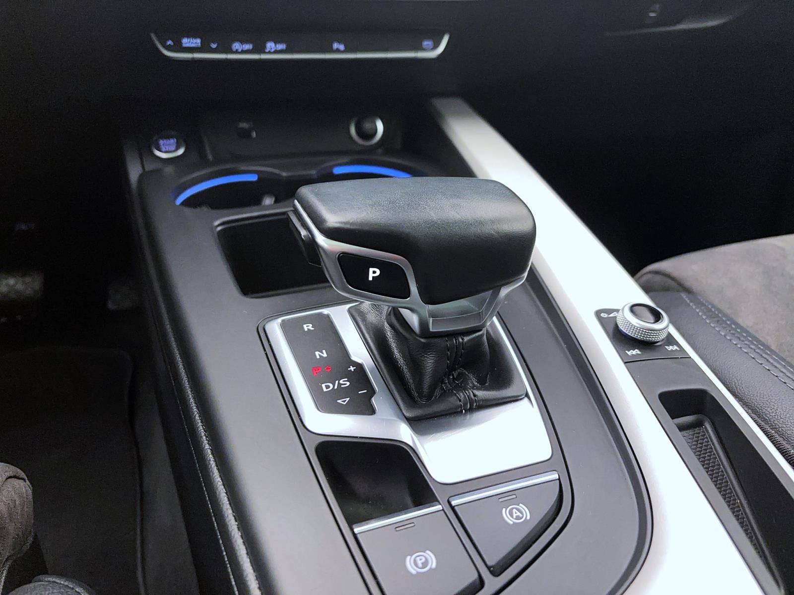 Audi A4 Avant 40 TDI q advanced Pano AHK ACC PDC Kamera Matrix Navi