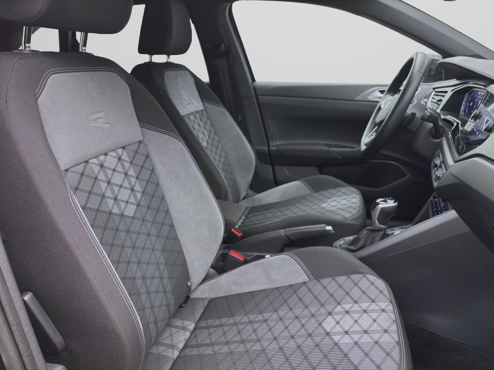 Volkswagen Taigo 1.5 TSI DSG R-Line ACC PDC Kamera IQ.Light Navi AppConnect