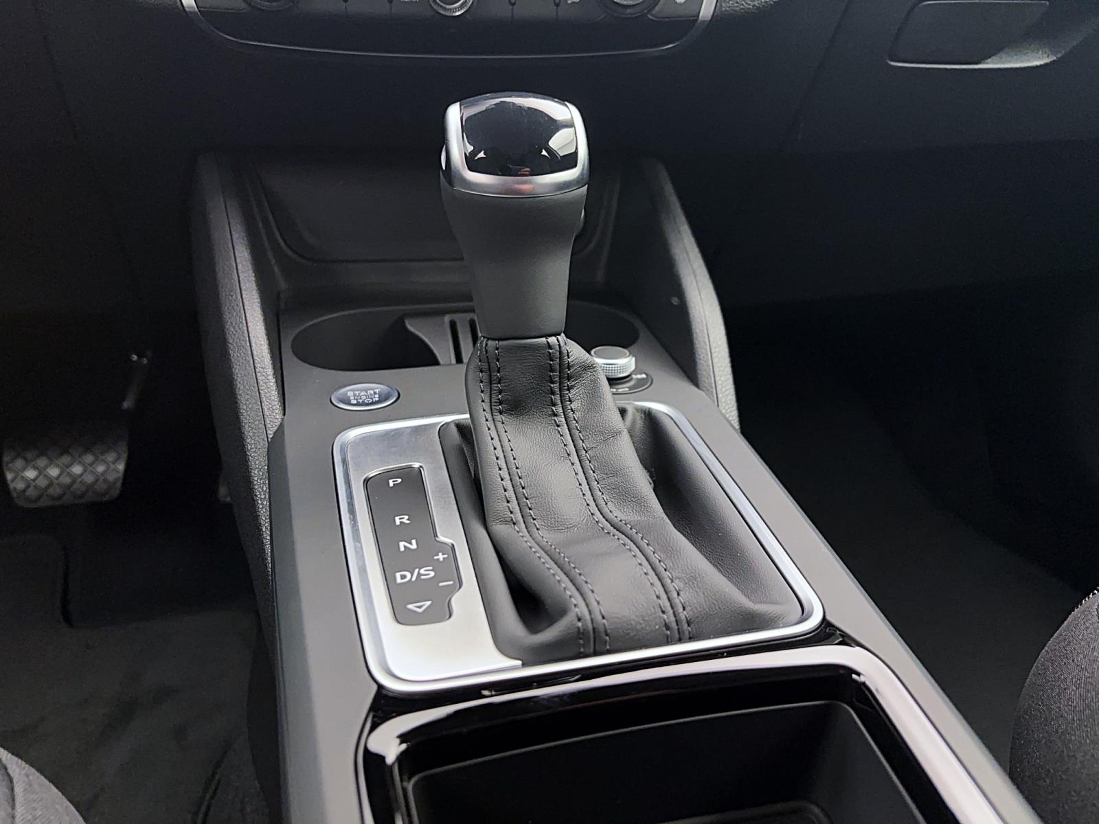 Audi Q2 35 TDI AHK KAMERA MATRIX NAVI PDC
