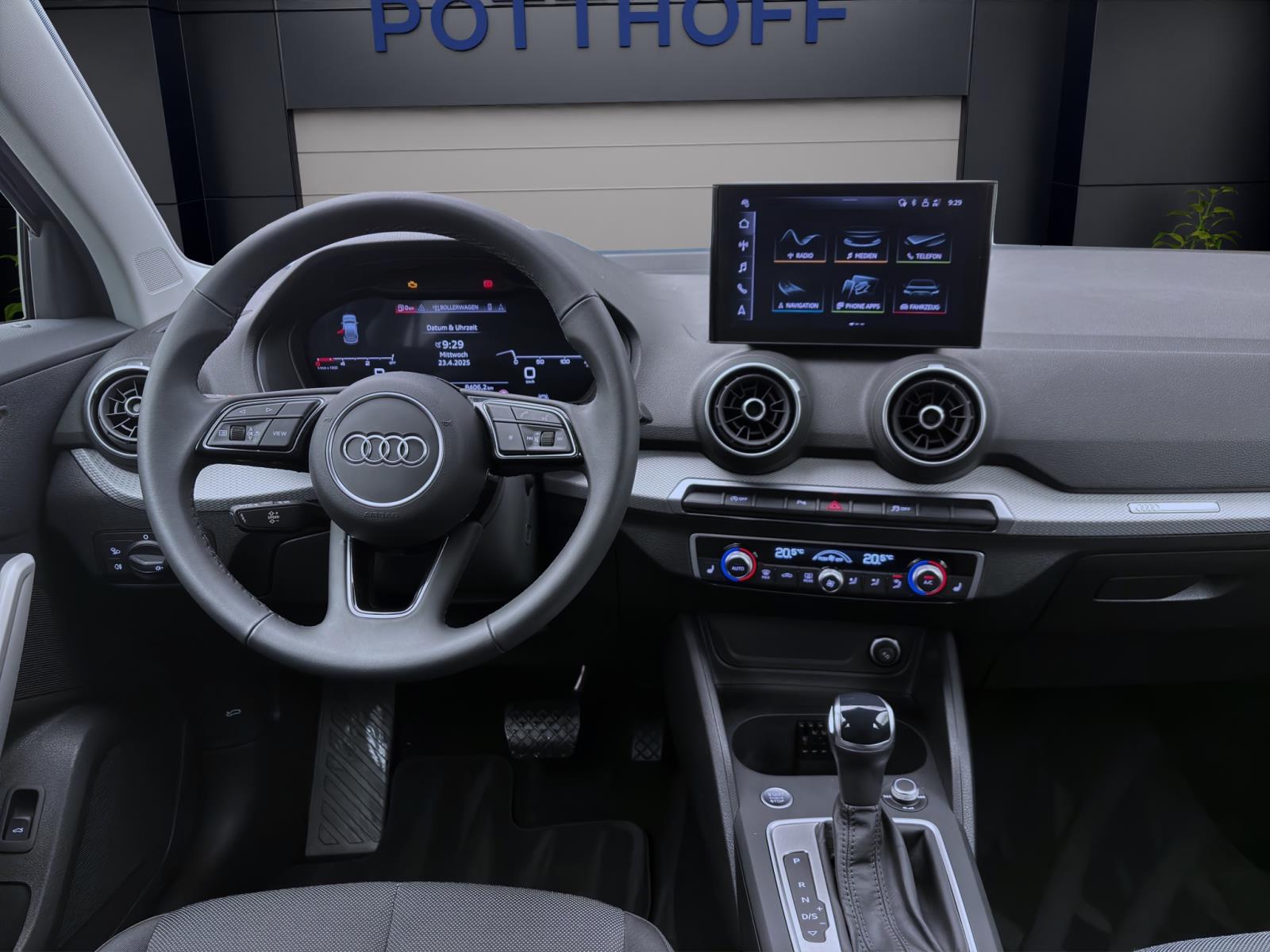 Audi Q2 35 TDI AHK KAMERA MATRIX NAVI PDC