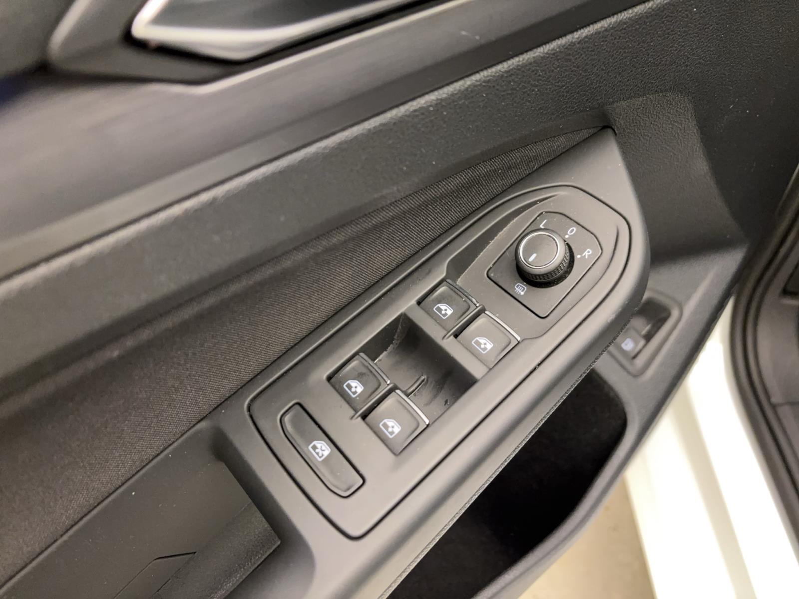 Volkswagen Golf 8 1.4 TSI eHybrid DSG Style ACC PDC LED+ Navi Sitzhzg Klima