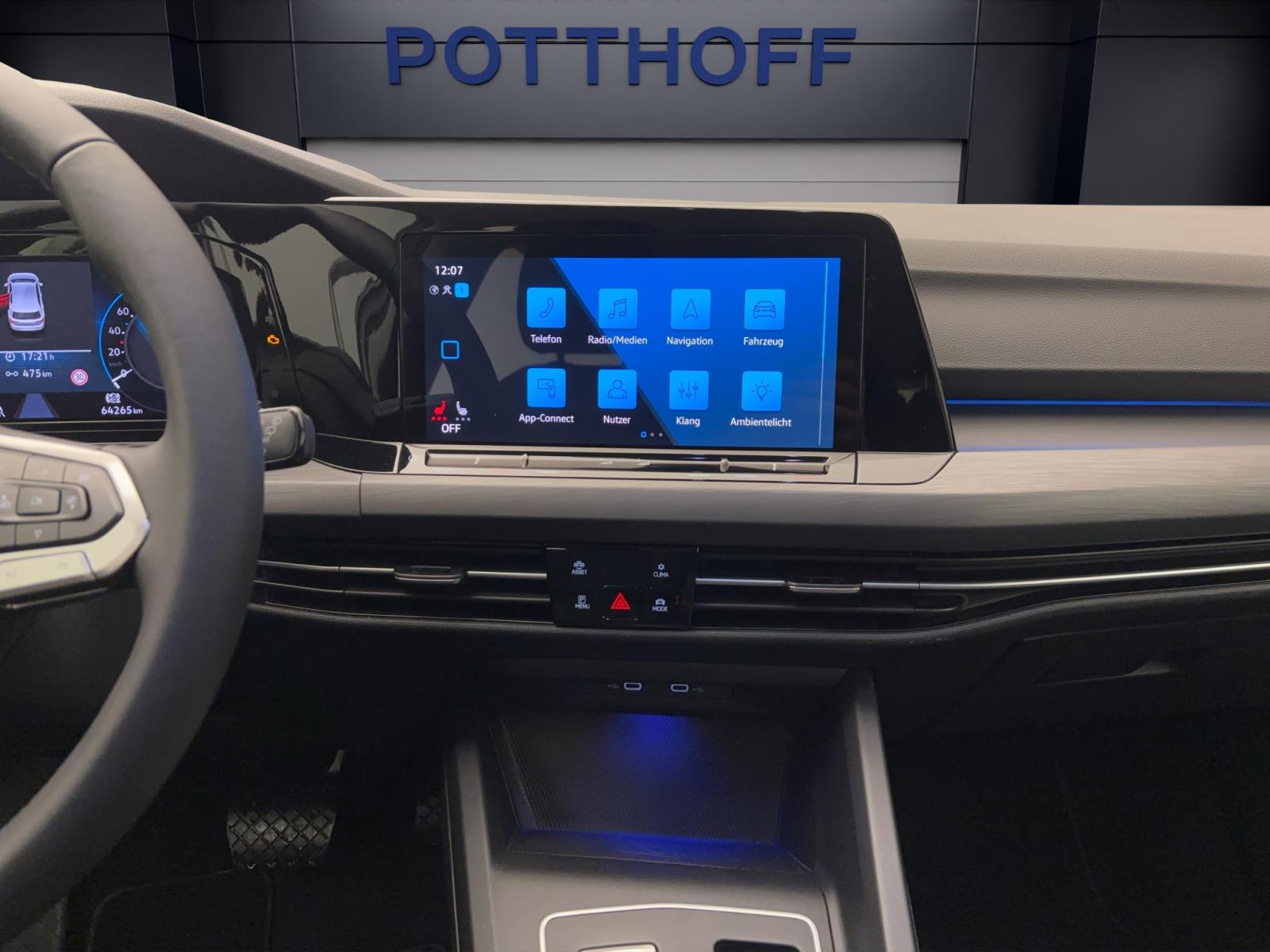 Volkswagen Golf 8 1.4 TSI eHybrid DSG Style ACC PDC LED+ Navi Sitzhzg Klima