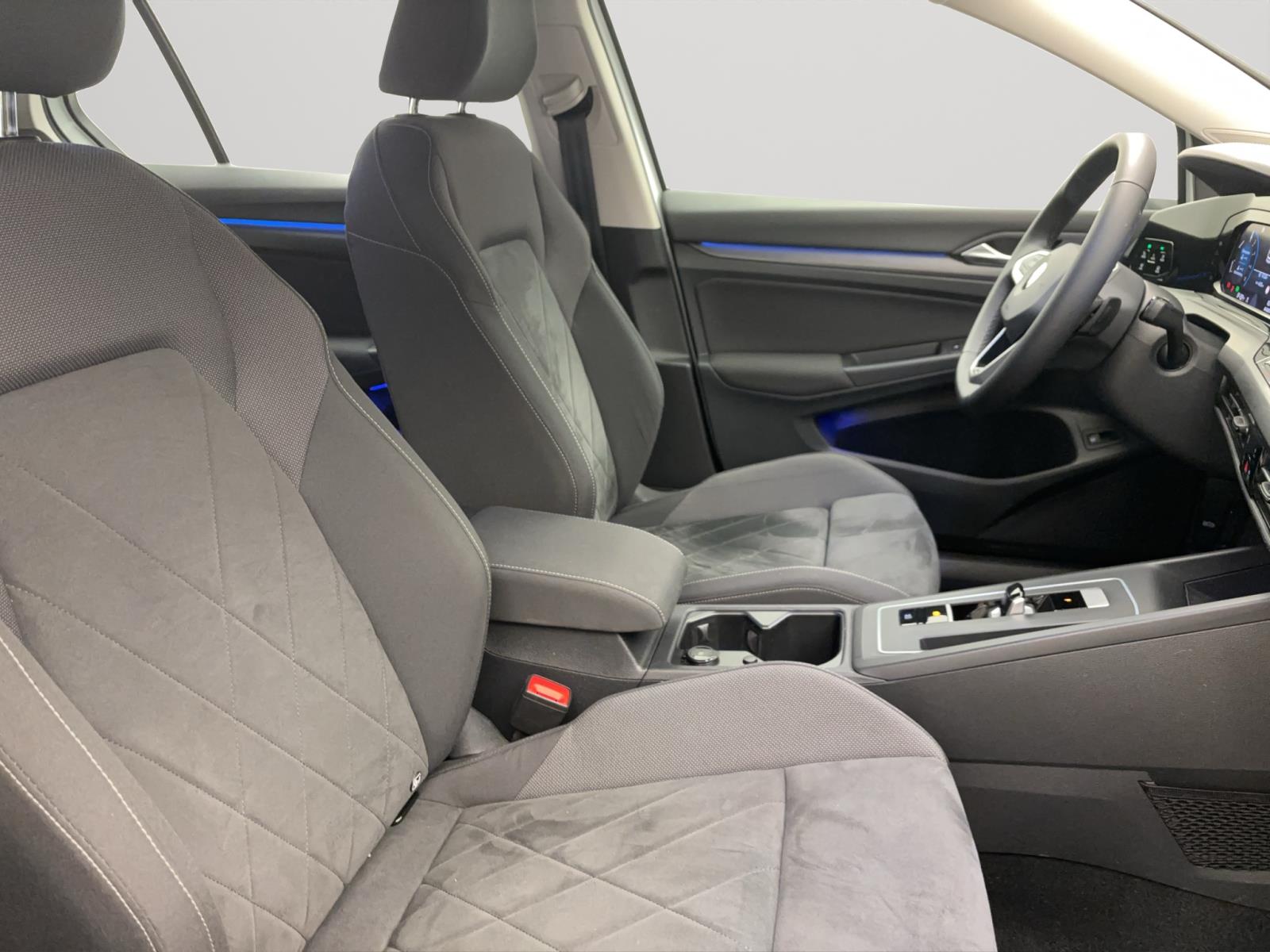 Volkswagen Golf 8 1.4 TSI eHybrid DSG Style ACC PDC LED+ Navi Sitzhzg Klima