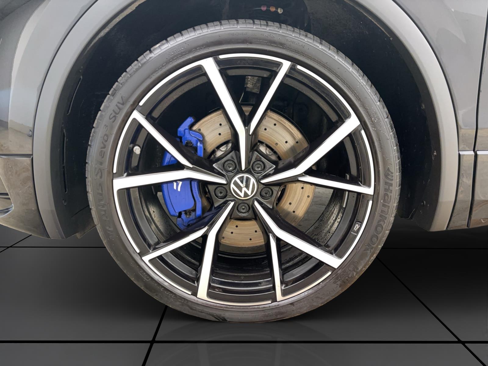 Volkswagen Tiguan 2.0 TSI DSG R 4Motion ACC DCC PDC IQ.Light Navi Sitzhzg