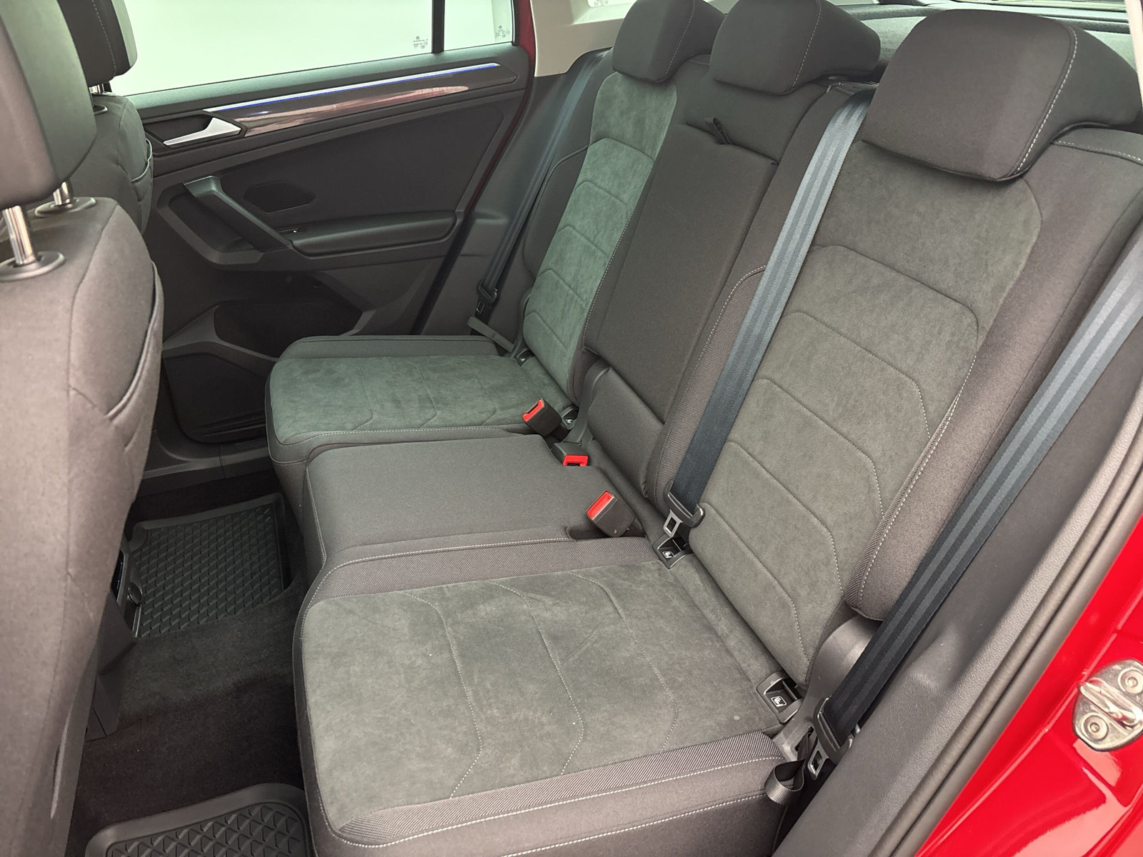 Volkswagen Tiguan 1.5 TSI DSG Elegance Pano ParkAssist Kamera IQ.Light Harman